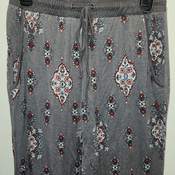 Bohemian Pink Republic Lounge Pants Size Large Soft and Stretchy with Drawstring - Picture 2 of 6
